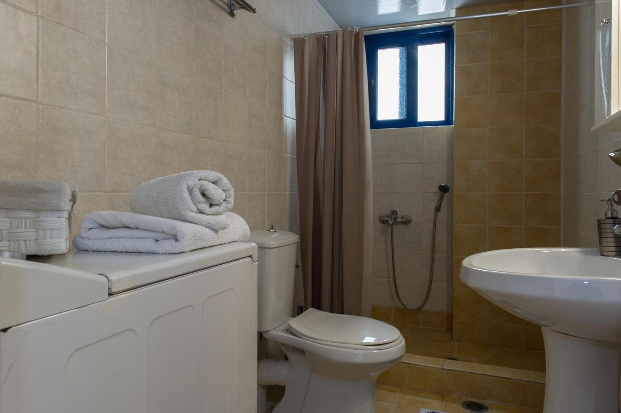 Kamari Blue Apartments カラマタ エクステリア 写真