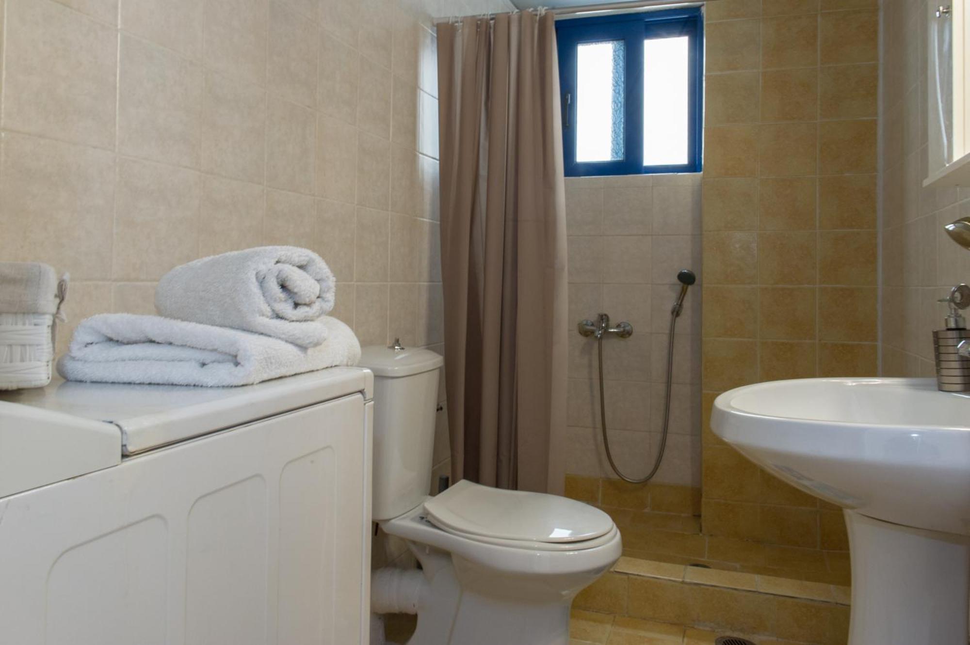 Kamari Blue Apartments カラマタ エクステリア 写真
