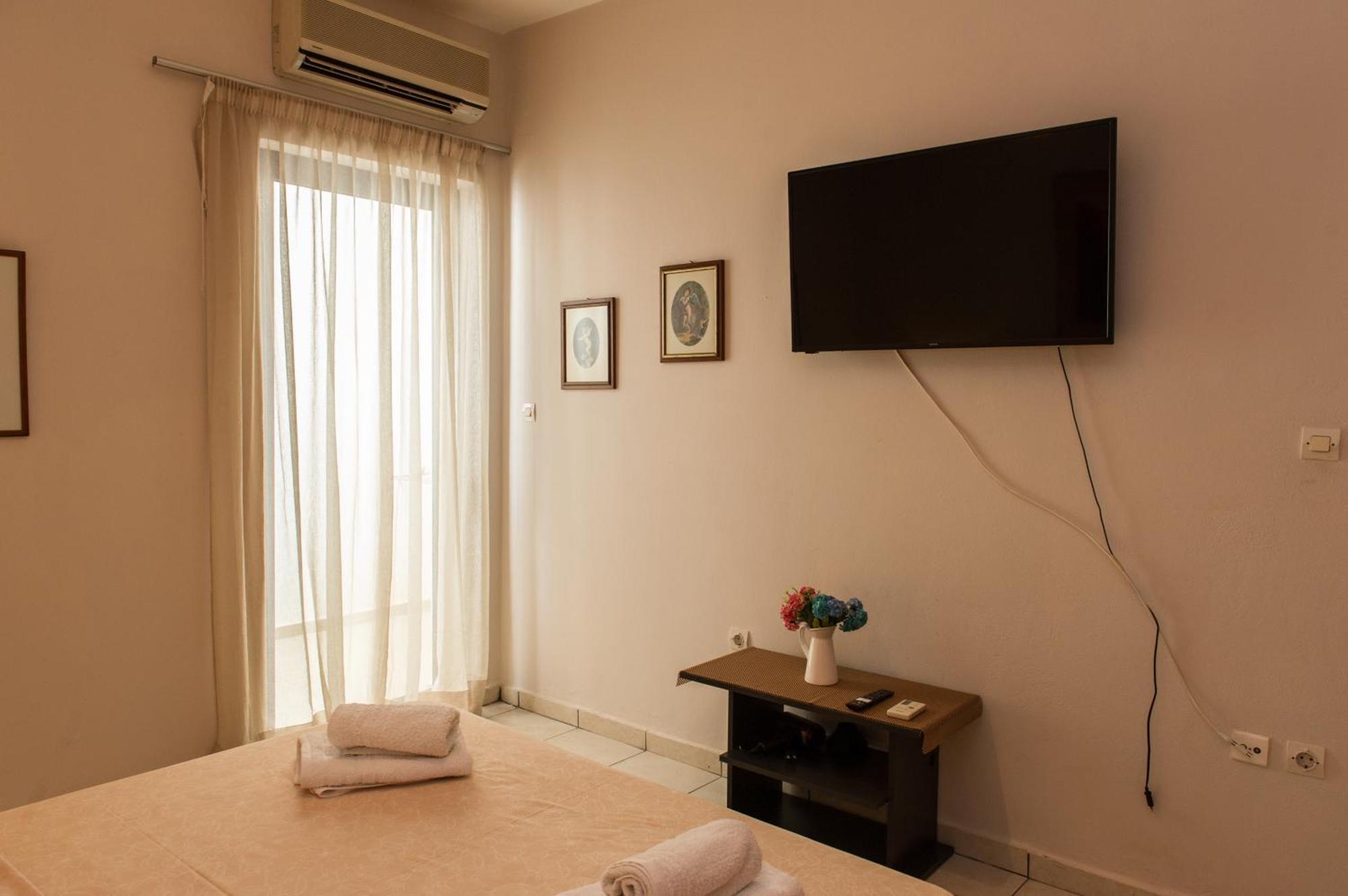 Kamari Blue Apartments カラマタ エクステリア 写真