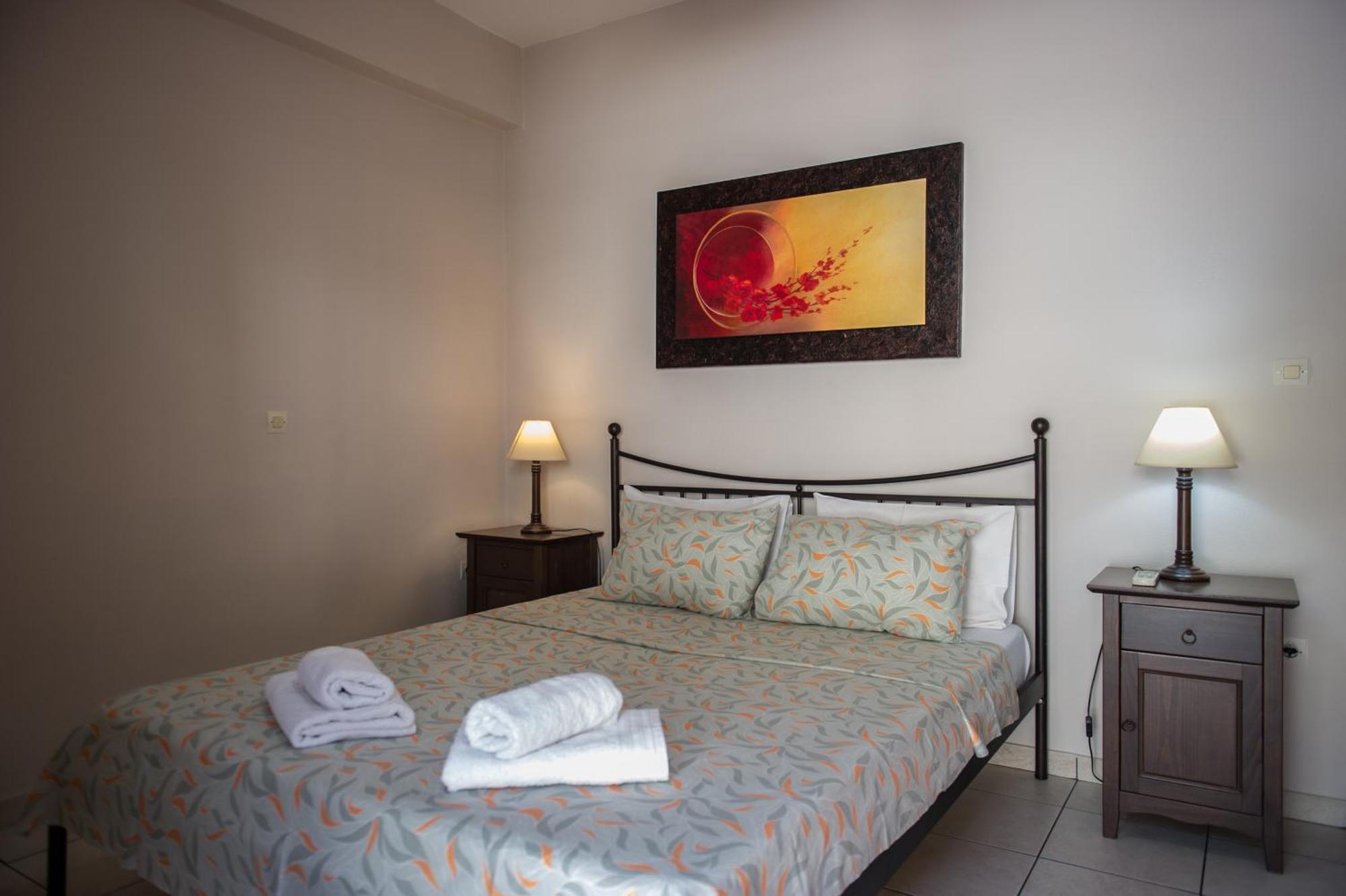 Kamari Blue Apartments カラマタ エクステリア 写真