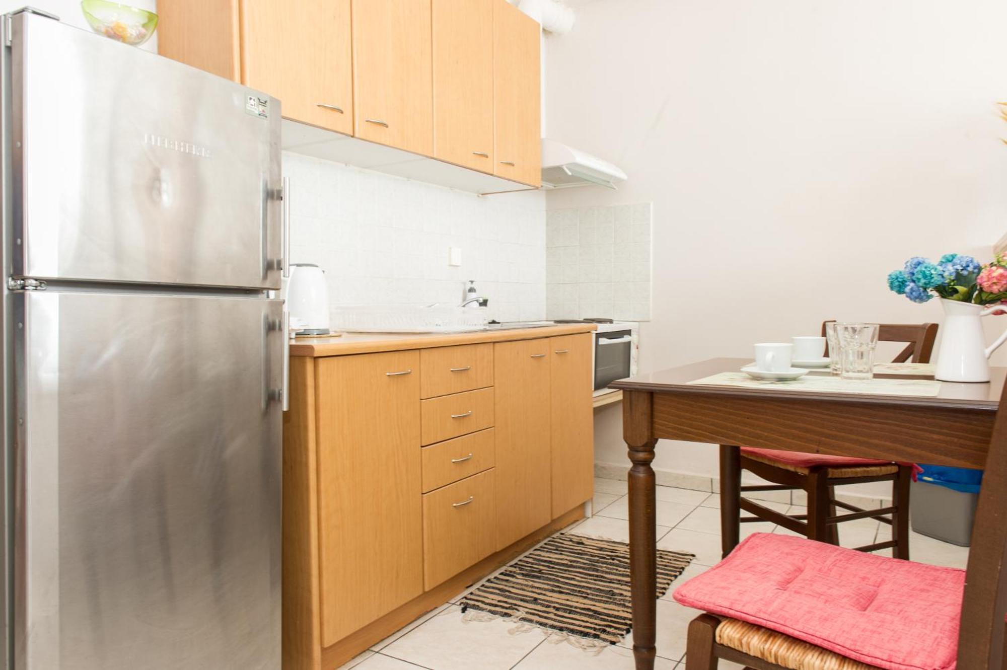 Kamari Blue Apartments カラマタ エクステリア 写真